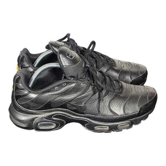 Nike Air Max Plus TN Triple Black Men’s Sz 10.5 Sneakers AJ2029-001 SB7 - Picture 2 of 10